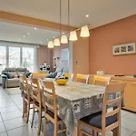 Holiday home Markt 28 Glvls Wenduine